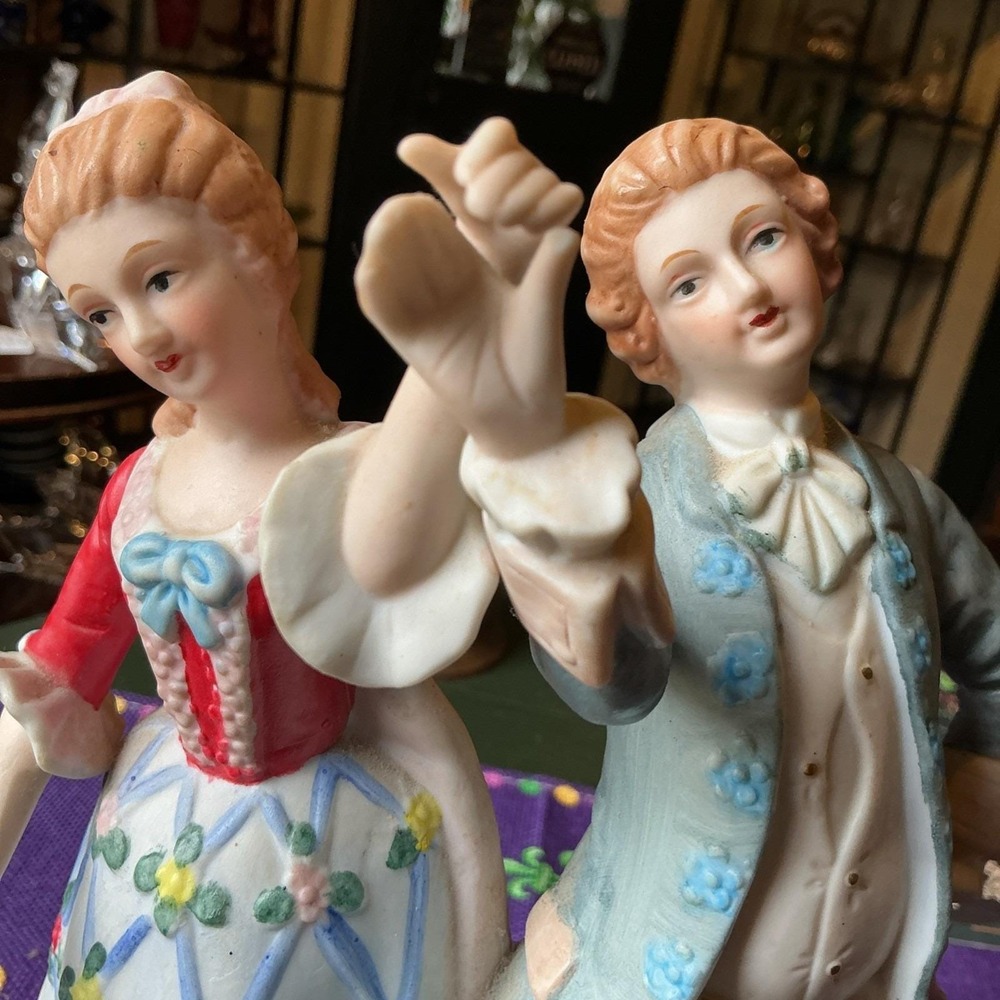 UCGC Porcelain Figurines Rococo‎ Formal Dancing Couple 10" Tall